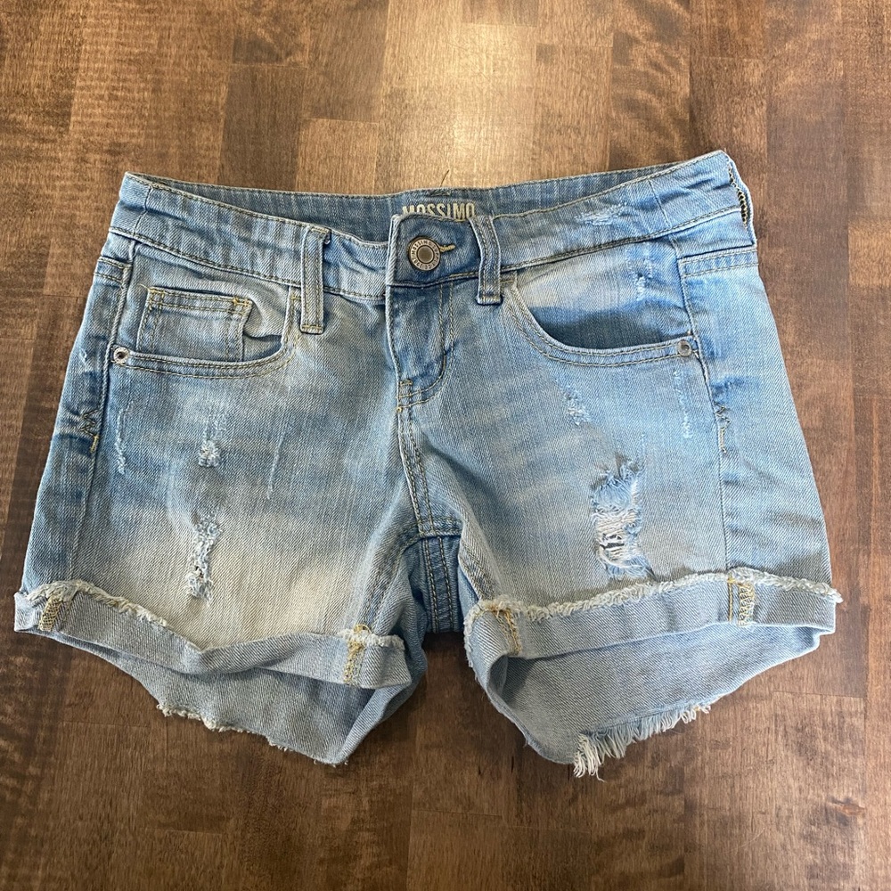 Mossimo distressed shorts